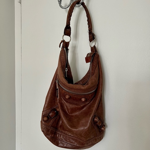 Balenciaga bucket bag - Picture 1 of 5